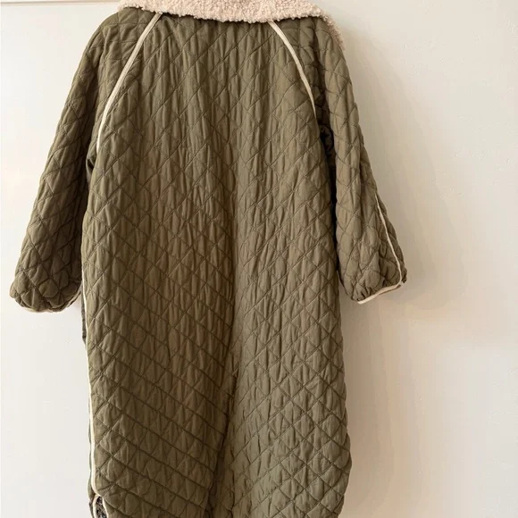 THE GREAT. Olive Quilted Teddy Jacket with Cream Details - Picture 2 of 6